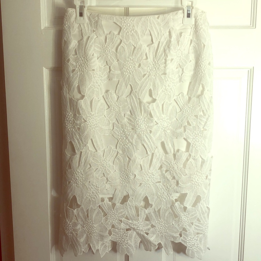 lace white pencil skirt!!